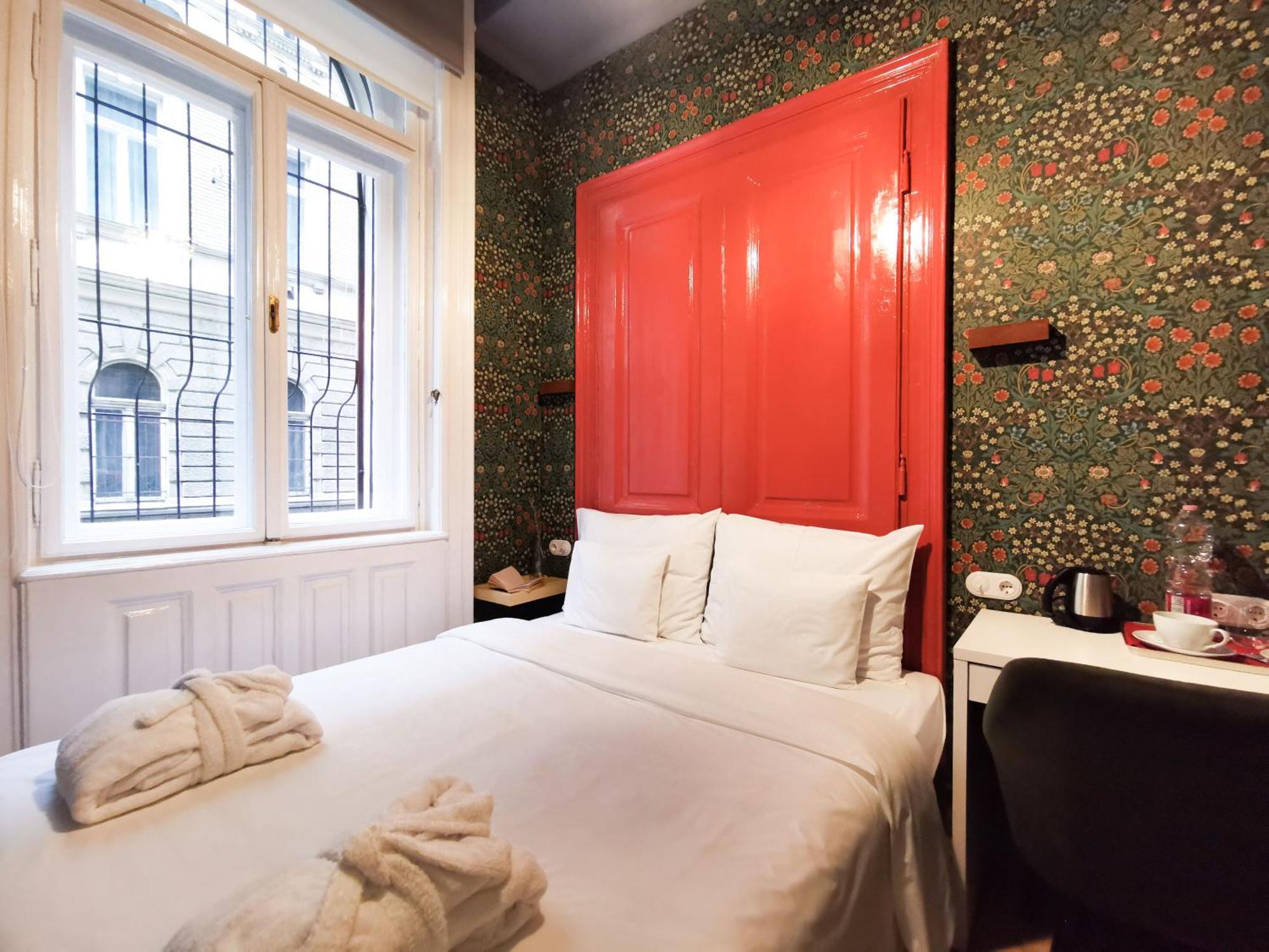 Metropolis Budapest Boutique Hotel ภายนอก รูปภาพ