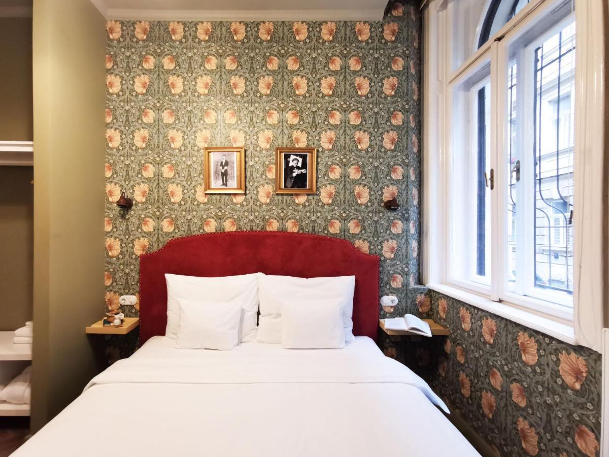 Metropolis Budapest Boutique Hotel ภายนอก รูปภาพ