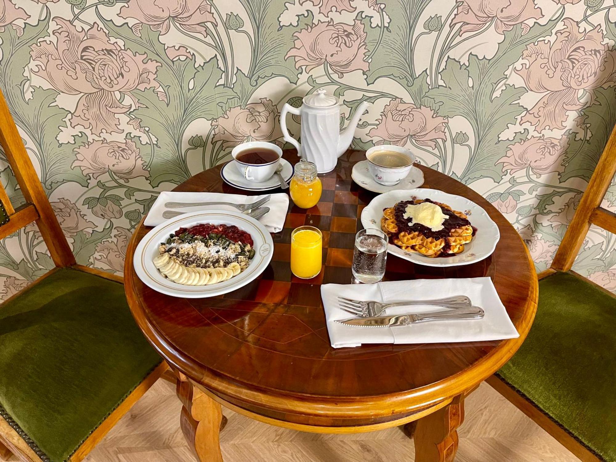 Metropolis Budapest Boutique Hotel ภายนอก รูปภาพ