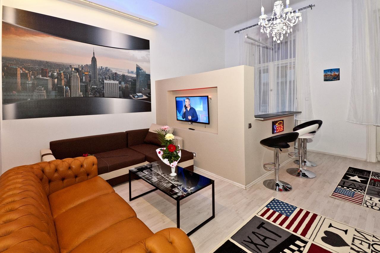 Metropolis Budapest Boutique Hotel ภายนอก รูปภาพ
